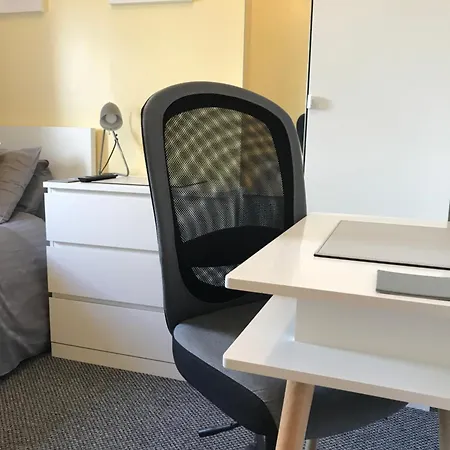 Sandys Contractor Rooms, Your Away From * Roose (Cumbria)